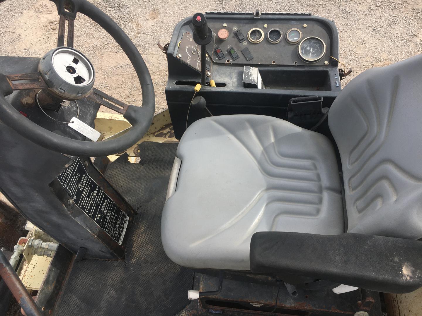 ./imagenes/INVOICE/2019/15520/COMPACTADOR PATA DE CABRA INGERSOLL RAND SD-70F PRO-PAC (39).JPG